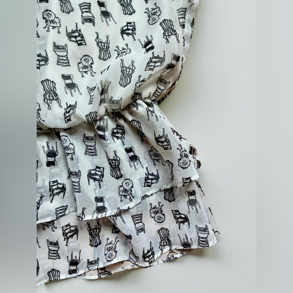 Sunny Leigh Black and White Chair Pattern Blouse - Picture 3 of 4